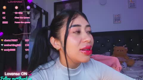 Snapshot of hilary_jones_22 chatting on 01/27/25, 12:54 LUNA new account FOLLOW ME online show from 01/27/25, 12:54