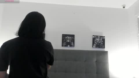 hilary_tailor online show from 02/18/26, 11:17