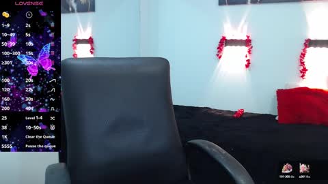 Snapshot of hilaryclowerx chatting on 02/15/25, 03:09 H I L A R Y online show from 02/15/25, 03:09
