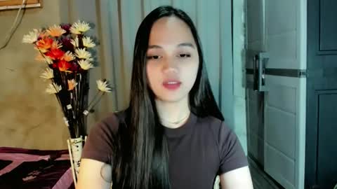 hilarymolly online show from 04/09/26, 06:19