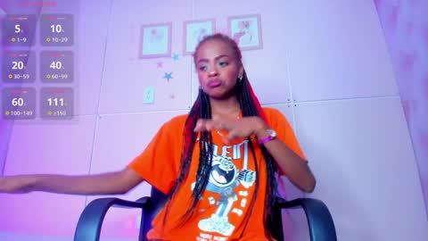 Snapshot of hillary_banks__ chatting on 01/16/25, 04:49 Hillary online show from 01/16/25, 04:49