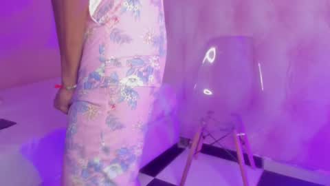 Snapshot of hillary_banks__ chatting on 03/07/25, 03:29 Hillary online show from 03/07/25, 03:29