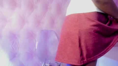 Snapshot of hillary_banks__ chatting on 03/09/25, 04:27 Hillary online show from 03/09/25, 04:27