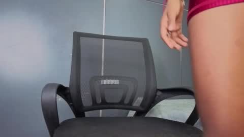  Hillary  online show from 01/13/26, 08:47