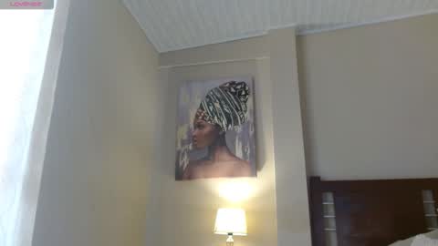 Hillary  online show from 11/18/25, 06:34