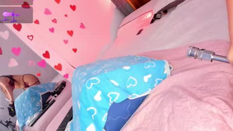 Snapshot of hillary_smile chatting on 11/02/25, 07:38 Hilary online show from 11/02/25, 07:38