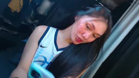 Snapshot of himarika chatting on 01/13/25, 08:15 yuricah online show from 01/13/25, 08:15