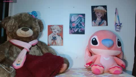 Snapshot of himiiko_toga chatting on 12/21/25, 12:51 Himiiko online show from 12/21/25, 12:51