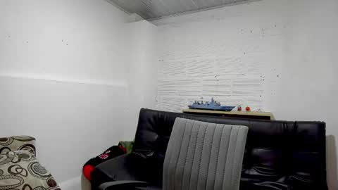 Snapshot of himoreno97 chatting on 12/08/24, 01:02 Hi moreno online show from 12/08/24, 01:02