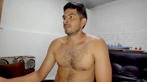 Snapshot of himoreno97 chatting on 02/09/25, 10:32 Hi moreno online show from 02/09/25, 10:32