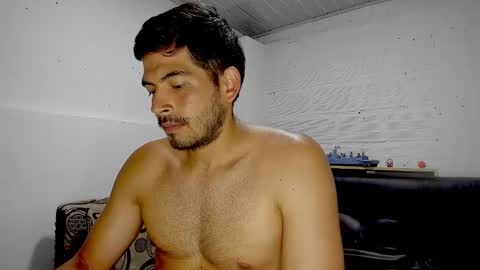 Snapshot of himoreno97 chatting on 02/25/25, 09:35 Hi moreno online show from 02/25/25, 09:35