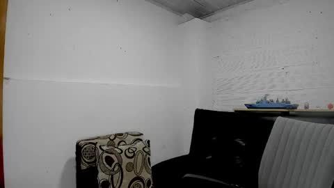 Snapshot of himoreno97 chatting on 03/10/25, 11:49 Hi moreno online show from 03/10/25, 11:49