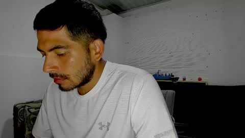 Snapshot of himoreno97 chatting on 03/12/25, 02:09 Hi moreno online show from 03/12/25, 02:09