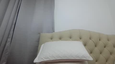 Snapshot of himoreno97 chatting on 09/24/25, 01:42 Hi moreno online show from 09/24/25, 01:42