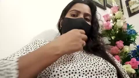 himuhimu22 online show from 02/13/25, 08:45