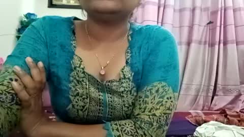 himuhimu22 online show from 03/08/25, 01:14