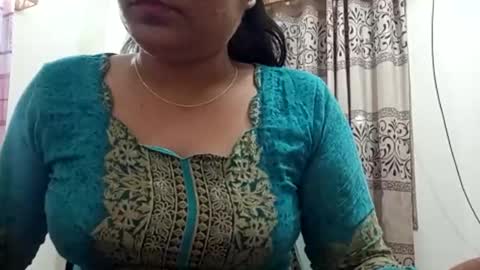 himuhimu22 online show from 09/11/25, 03:56