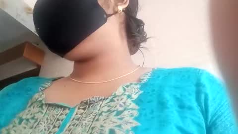 himuhimu22 online show from 11/09/25, 03:16