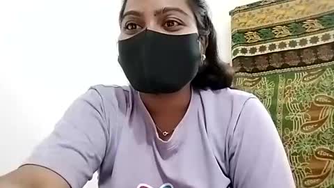 himuhimu22 online show from 11/11/25, 05:51