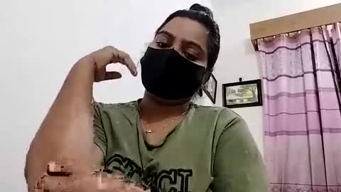 himuhimu22 online show from 11/25/25, 05:13