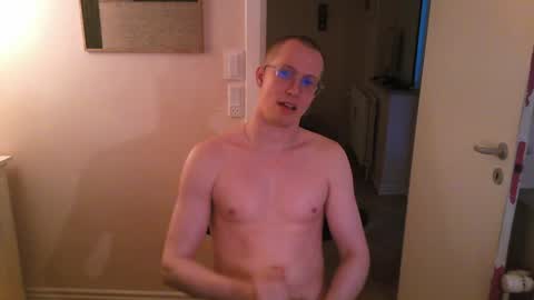 Snapshot of himynameispradbitt chatting on 04/06/26, 05:03 Boris Johnson online show from 04/06/26, 05:03