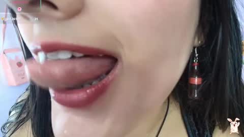 hinata online show from 11/08/25, 04:29