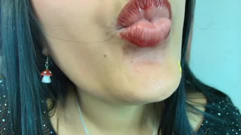 hinata online show from 04/01/26, 08:50