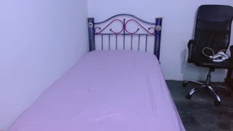 Snapshot of hinata_9 chatting on 09/30/25, 11:48      0600AM-1100AM - online show from 09/30/25, 11:48