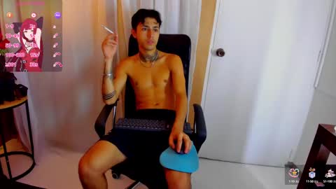 Snapshot of hinata_itachi chatting on 02/21/25, 06:18 FANE AND DAVID online show from 02/21/25, 06:18