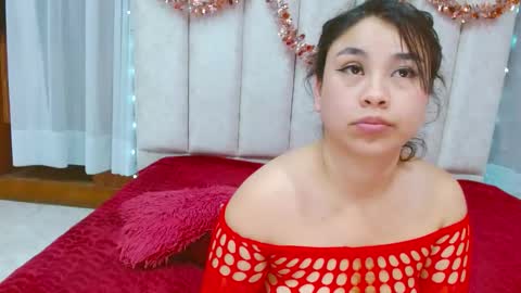 Snapshot of hinataleecs chatting on 12/24/24, 12:00 hinata lee online show from 12/24/24, 12:00