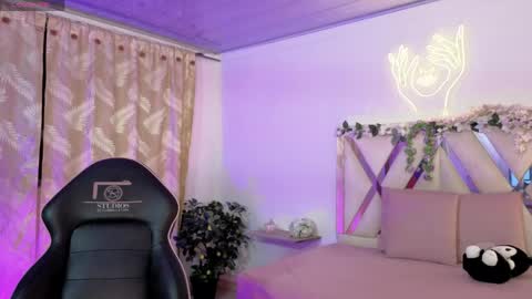 HINNA online show from 04/09/26, 03:28