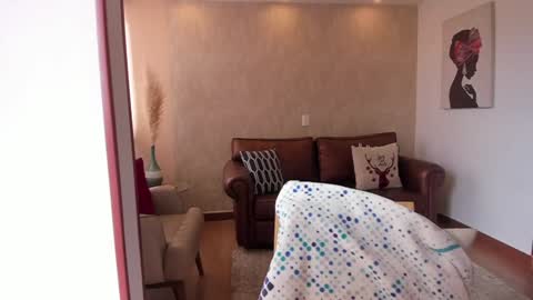 Hinnata online show from 01/23/25, 07:29