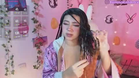 Hinatha online show from 04/17/26, 12:08