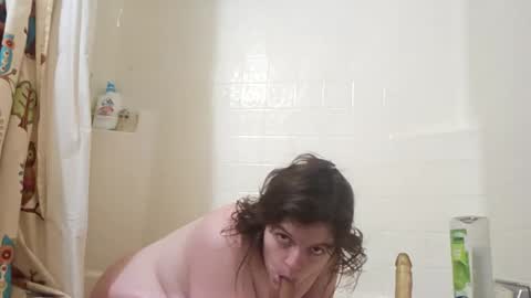 Snapshot of hippiesoul204 chatting on 01/24/25, 03:55 hippiesoul204 online show from 01/24/25, 03:55