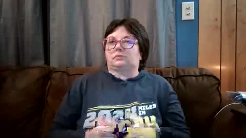Snapshot of hippihope420 chatting on 02/21/25, 02:39 Bella online show from 02/21/25, 02:39