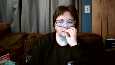Snapshot of hippihope420 chatting on 02/26/25, 04:36 Bella online show from 02/26/25, 04:36