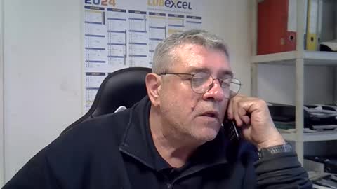 Snapshot of hippopotame17 chatting on 12/05/24, 10:44 hippo online show from 12/05/24, 10:44