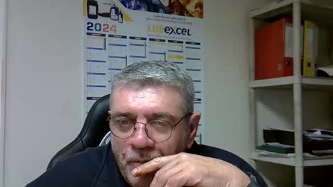 Snapshot of hippopotame17 chatting on 12/06/24, 05:42 hippo online show from 12/06/24, 05:42