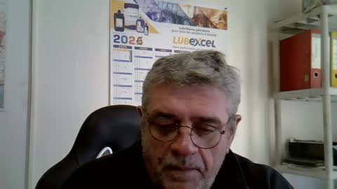 Snapshot of hippopotame17 chatting on 01/09/25, 01:24 hippo online show from 01/09/25, 01:24