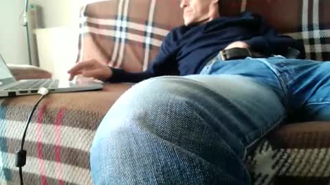 hippopus online show from 03/17/26, 08:39