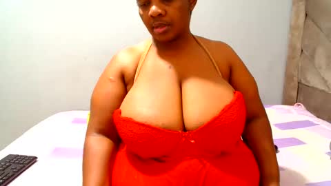 Snapshot of hips2sexy chatting on 06/09/26, 07:20 hips2sexy online show from 06/09/26, 07:20