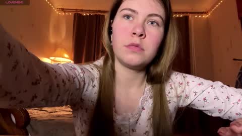 Snapshot of hirokosersen chatting on 02/15/26, 02:58 I am Amy ntmu Lets hit 10 Thumbs Up together online show from 02/15/26, 02:58