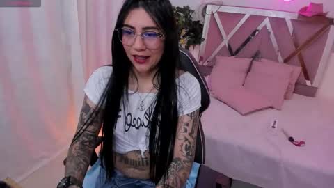  hisis  online show from 10/04/25, 11:41