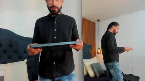 Hisoka online show from 02/10/26, 07:51