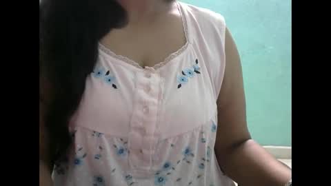 Snapshot of hisslust chatting on 09/18/25, 05:26 hisslust online show from 09/18/25, 05:26