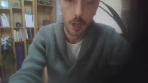 hitmenoww online show from 11/08/25, 09:53