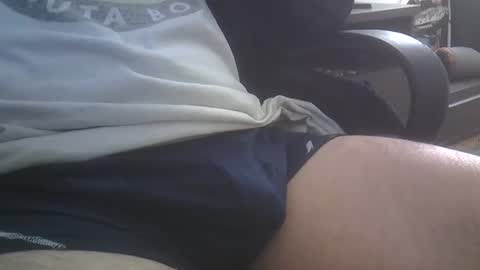 Snapshot of hlavoe33 chatting on 11/09/25, 06:06 Hlavoe online show from 11/09/25, 06:06