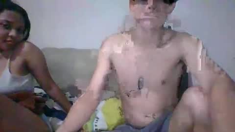 Snapshot of hmoreno777 chatting on 10/19/25, 04:46 HMORENO777 online show from 10/19/25, 04:46