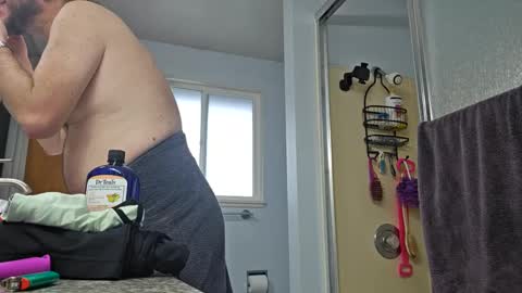 Snapshot of hobbes80 chatting on 12/06/24, 09:13 hobbes80 online show from 12/06/24, 09:13