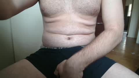 Snapshot of hockeyplayer206850 chatting on 02/19/25, 04:00 Hockey Player online show from 02/19/25, 04:00